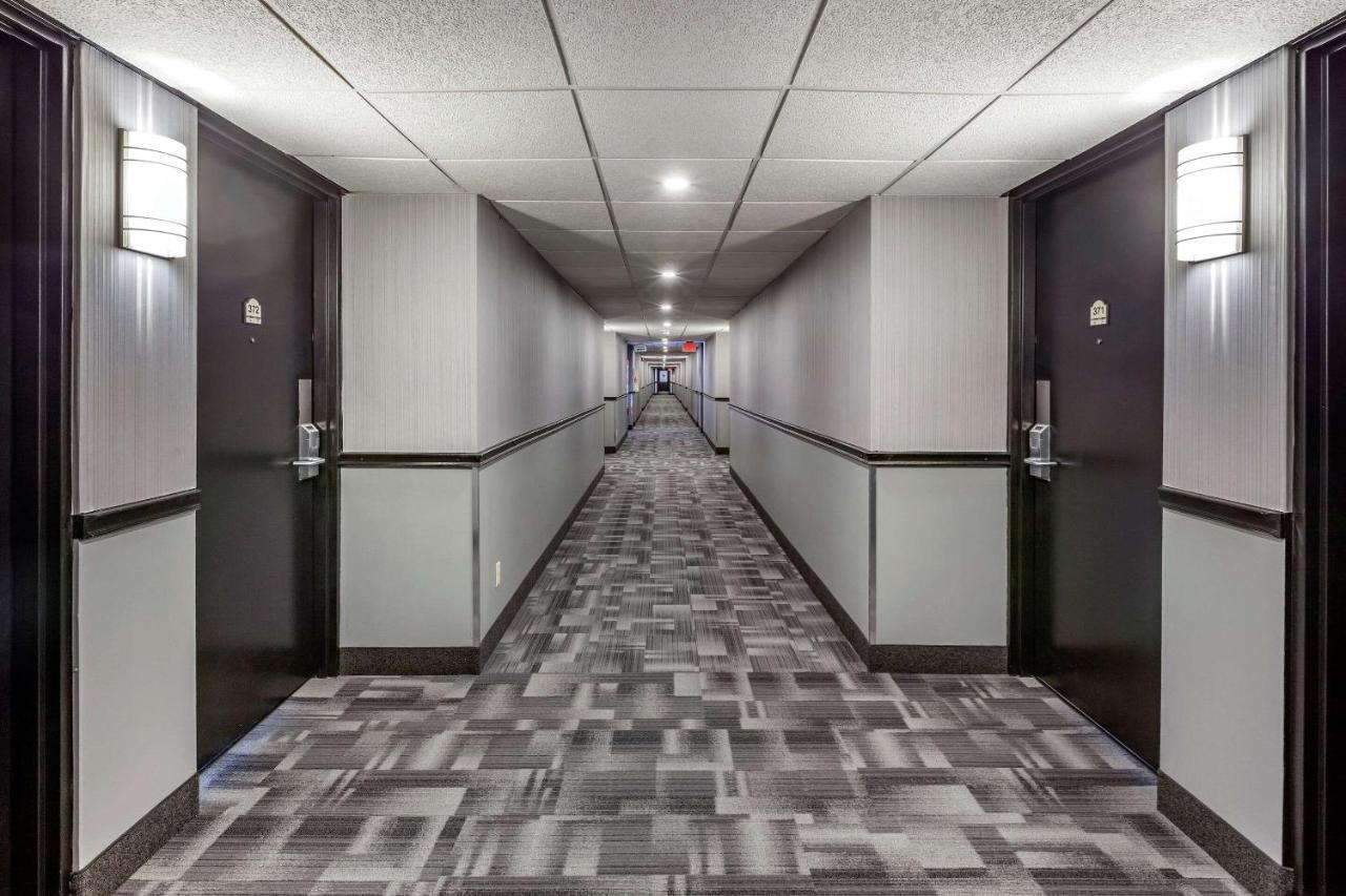 Quality Inn & Conference Centre Midland Exterior photo